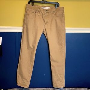 Express khaki color. 33x30